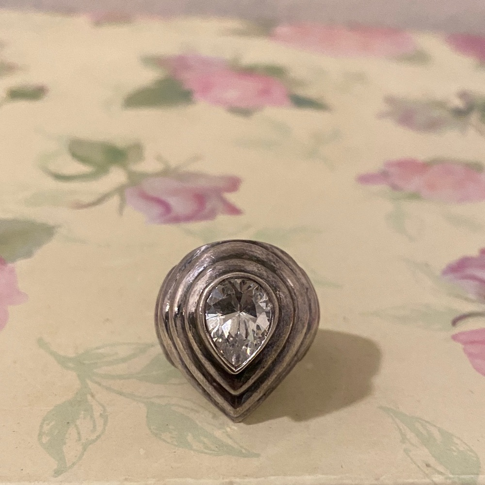 Elegant Sterling Silver Teardrop Ring